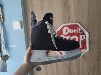 Crowned Attack 100 - 2