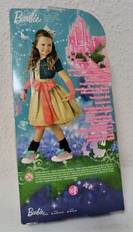 BARBIE Třpytivá princezna s doplňky - 2