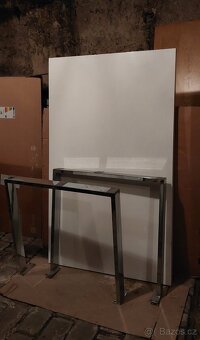 Jídelní stůl bílý - 2