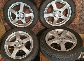Zimní pneu 195/50 /R15 na litých kolech Dezent z Ford Fiesta - 2