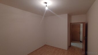 Nabízím malířské práce - malování bytů. - 2