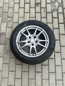 Mercedes Benz Kola "A" "R16" - 2