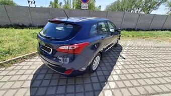 Hyundai i30 kombi 1,6 CRDI 81Kw - 2