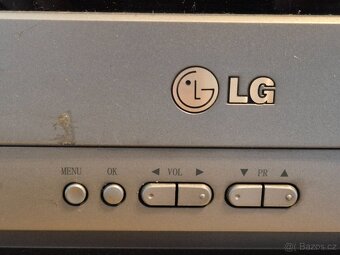 CRT TV LG s plochou obrazovkou - 2