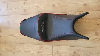 Sedlo na Honda Hornet 600 - 2