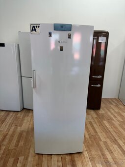 Mrazák Bosch (201) NoFrost,70cm šířka - 2