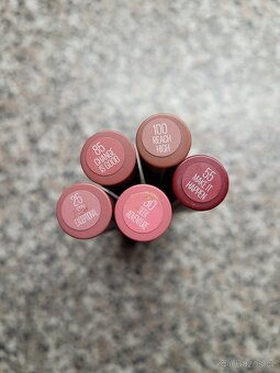 Pět matných rtěnek Super Stay Ink Crayon.zn. Maybelline - 2