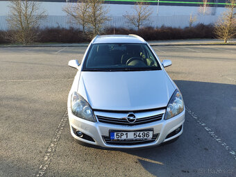 Opel Astra H kombi 1,6, 2012 - 2