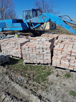 Cihly otlucene staré, 15.000ks, nakládka, doprava - 2