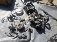 Yamaha R6 99-02 motor díly - 2