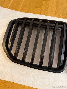Přední maska na BMW X7 - 2