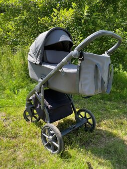 Kočárek Roan Bass Next Steel Grey 2022 + autosedačka Joie - 2