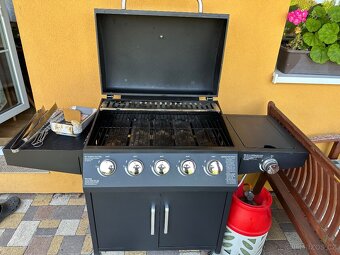 Plynový zahradní gril v TOP stavu - 2