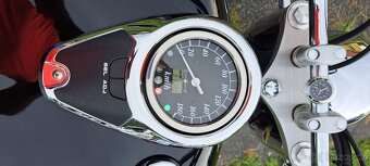 Suzuki VL 800 Volusia - 2