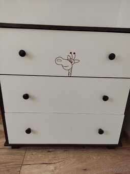 Komoda do dětského pokoje/přebalovací pult - 2