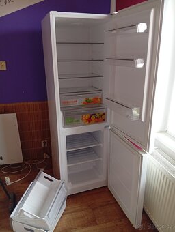 Lednice s mrazákem ETA - 2