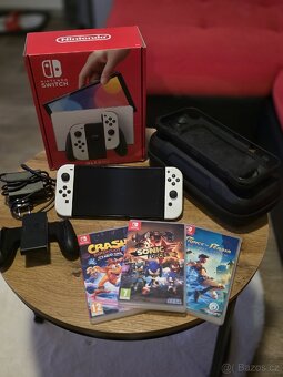 NINTENDO SWITCH OLED - 2