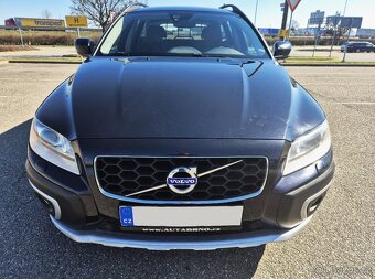 VOLVO XC70 2.4D 133KW 5 VÁLEC 1 MAJITEL AUTOMAT 4x4 XENON - 2