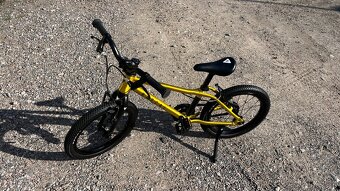 RASCAL 16 GOLD-zlatá perleť,dětské kolo velikost 16,TOP STAV - 2