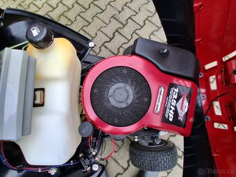 ZAHRADNI TRAKTOR - 2