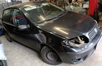 Fiat Punto 1.2-16ventil ,59kW ,r.v.2003 rozprodám na ND - 2