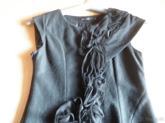 luxusní černé kvalitní značkové šaty - vel. S - 2