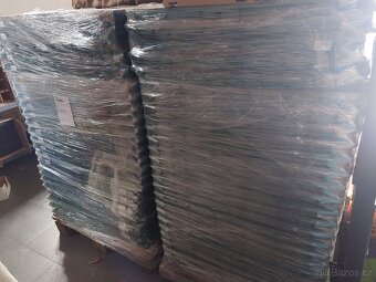 Zatravňovací dlaždice zelené 115x75x3 cm - 2