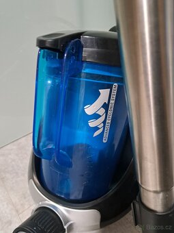 Rowenta bezsáčkový vysavač - 2