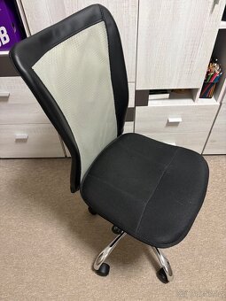 Kancelářská židle - 2