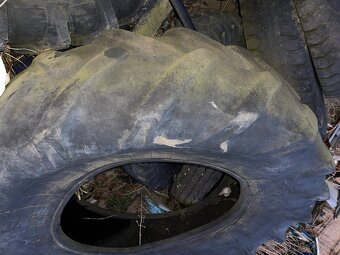 Pneumatika 16.9/14-28 - 2