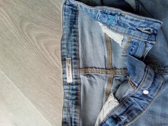 Chlapecké kraťasy vel. 152 - 2