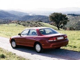 čelní sklo Mazda 626 - 2