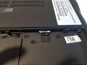 slušný notebook dell - 2