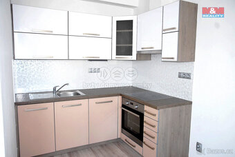 Pronájem bytu 2+kk, 46 m², Jičín, ul. Raisova - 2