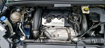 Prodám veškeré náhradní díly na Citroen DS4 1.6THP 200koni. - 2