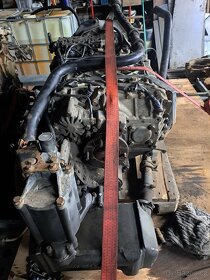Prodám převodovku ZF manuál s retarderm díly 6x2 LOWDECK - 2