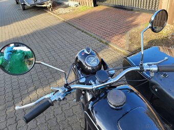 Dněpr,Ural K 750 se side po Renovaci - 2