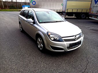 Opel Astra Caravan H 1.7 CDTi 81 kW rv 2010 - 2