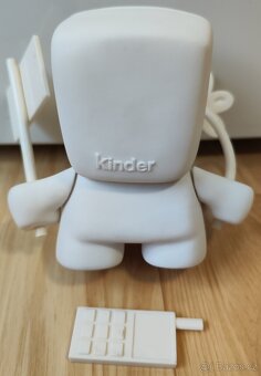 Kinder panáček - postava lednice - 2