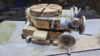 Dělící otočný a sklopný stůl. Průměr 200mm. - 2