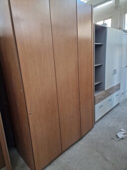 Skrin Šatní Lamino 60x137 výška 220 cm - 2