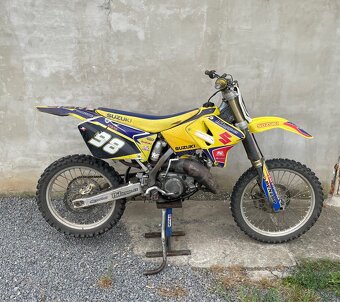 Suzuki RM125 - 2