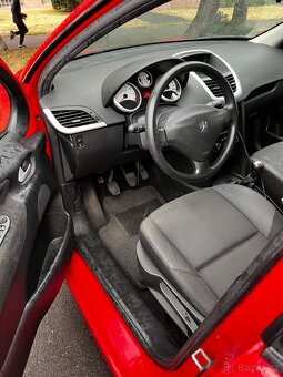 Peugeot 207 - r.v.2010 - 2