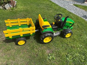 Dětský traktůrek John Deere Peg Perego - 2