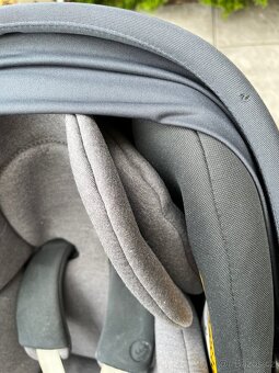Set Maxi-Cosi Pebble 360 + ISOFIX báze FamilyFix 360 - 2