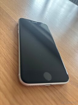 Iphone SE 2020 128GB bílý TOP stav - 2