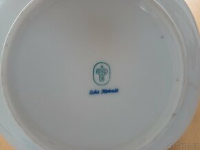 Porcelánová konvička - 2