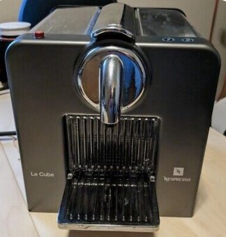Kávovar Nespresso Le Cube - 2