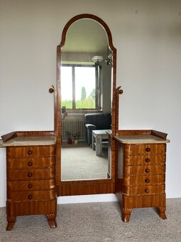 Prodám starožitný nábytek, masivní dřevo - 2