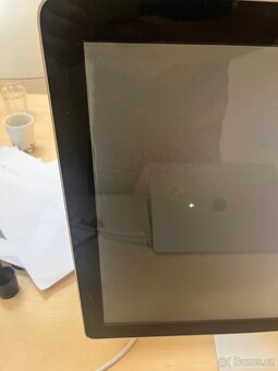 Apple Cinema Display 24" - 2